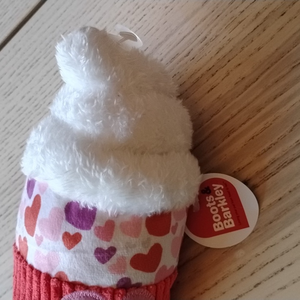 Boots & Barkley Red and White Heart Dog Toy - Picture 4 of 6